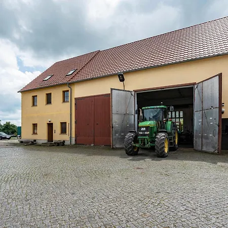 Familie Nahrstedt Wildblick 公寓 *