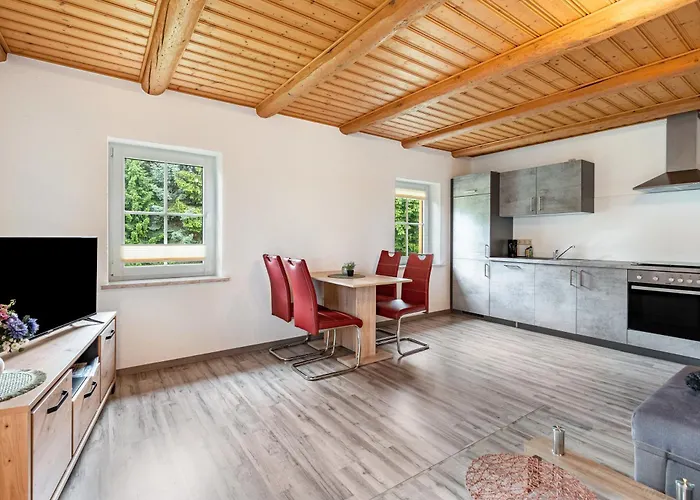 Familie Nahrstedt Wildblick 公寓